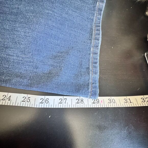 Chico’s Women’s Size 2R (12/14) Blue Denim Jeans Stretch Straight Leg Bootcut - Picture 8 of 11